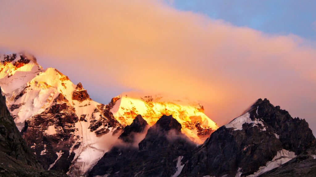 Humpta Pass Trek iteneray